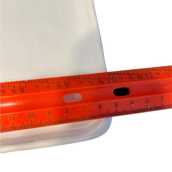 Crate & Barrel vanity-kitchen tray freeform rim ripples in the light Porcelain - Picture 6 of 8